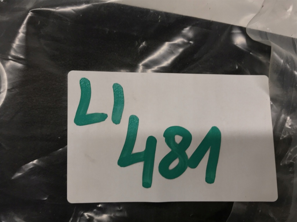 Tesla x защита на ремень задний  под кнопка крышки Цена