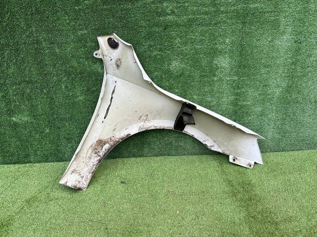 Купити Крила лівий перед skoda octavia 3 рестайлінг  5e