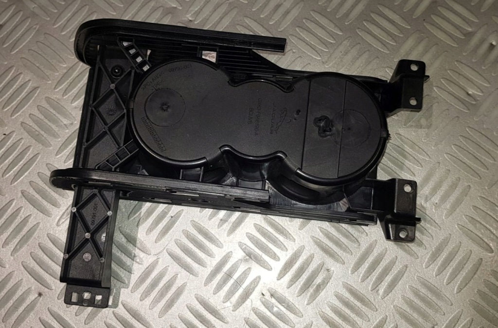 фото №7, Jaguar xf x260 бардачок кронштейн na кружки подстаканник