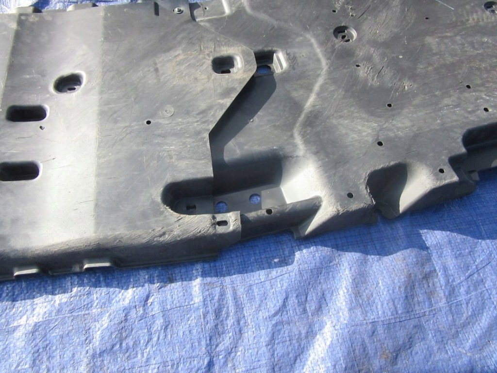 фото №10, Citroen c5 aircross 2023 защита плита нижняя подвеска правая