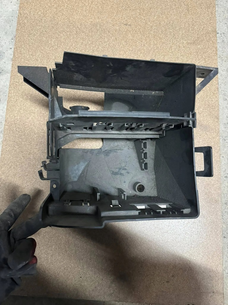 фото №3, Корпус коробка предохранителей renault trafic