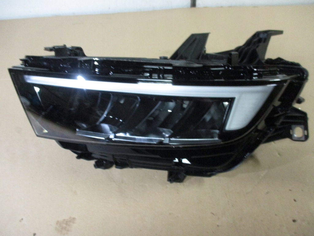 фото №6, Лампы перед правая+ левая opel astra l 6 vi 22r led 12690010020l,12690020020r