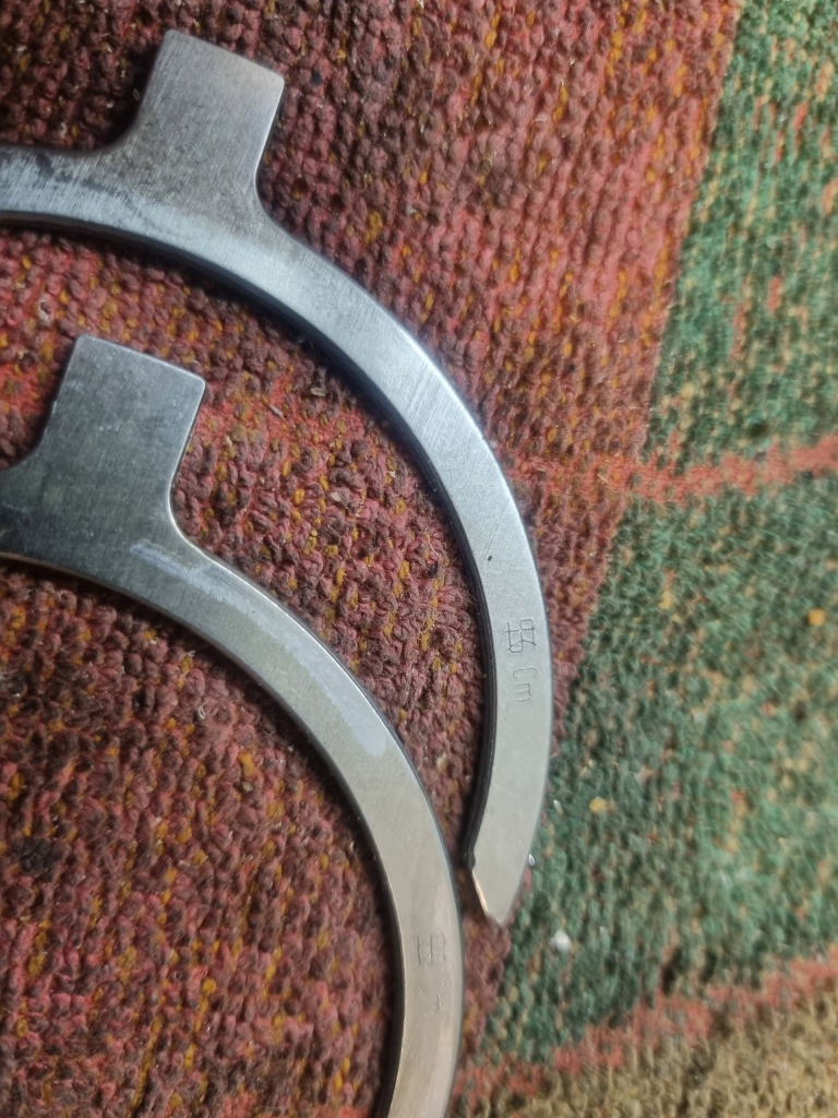 Дистанционные проставки вала коленчатого mercedes a2763862 a2763962 комплект Оригинал