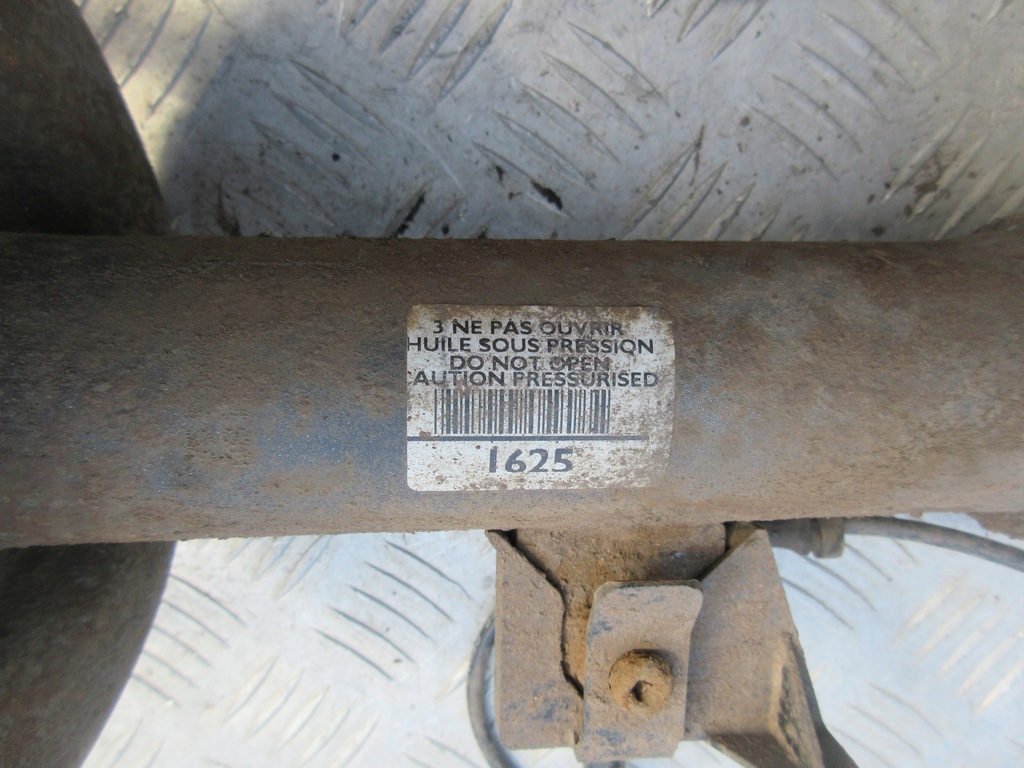 фото №4, Поворотный кулак амортизатор правый перед 5008 i 1.6 hdi