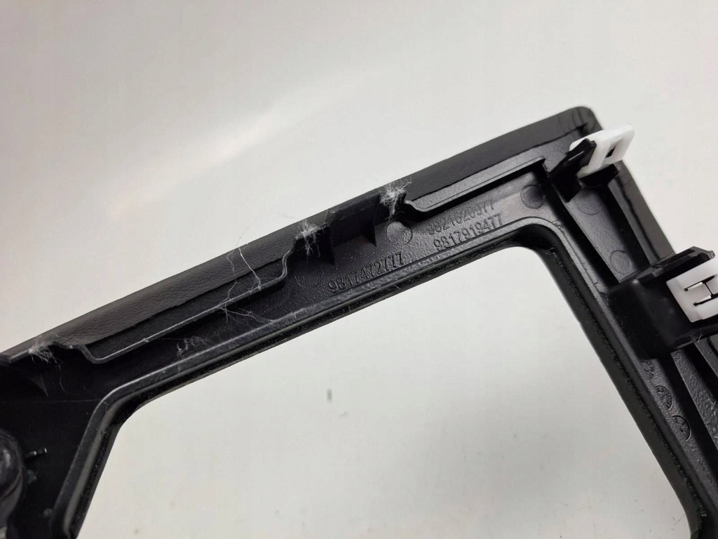 Element консоли центральной citroen ds7 crossback 9821712277 Оригинал