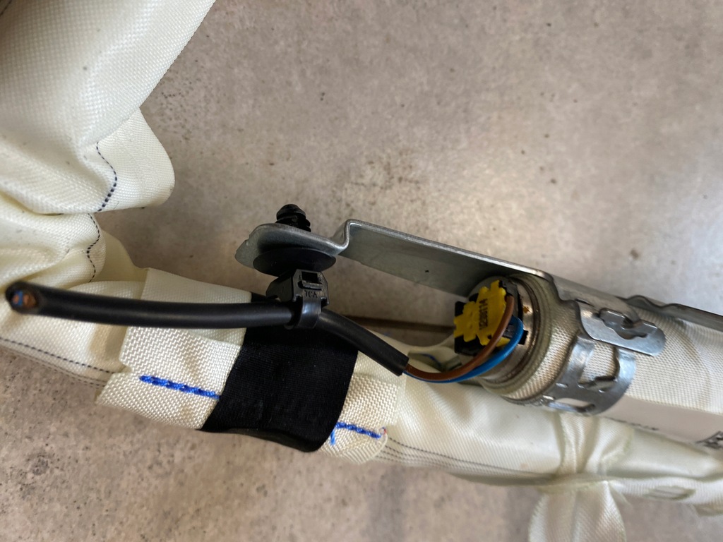 фото №5, Ford focus mk3 kombi шторка безопасности кровельная левая