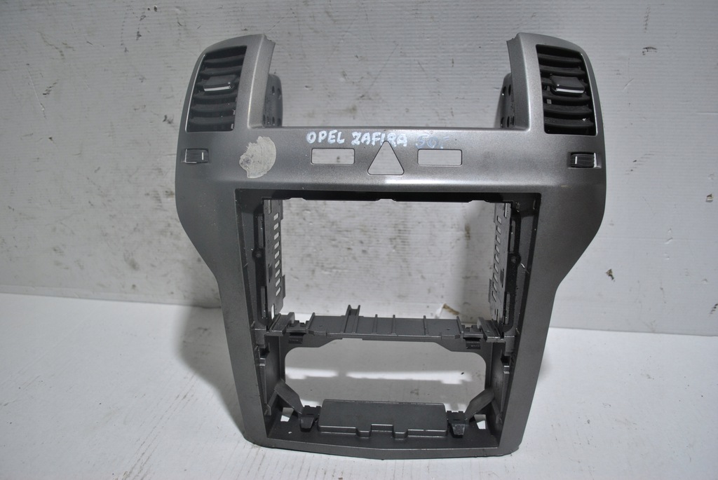 фото №1, Рамка средняя радио opel zafira b