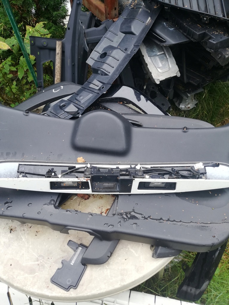 фото №5, Nissan juke накладка кронштейн замка крышки задняя 10-18