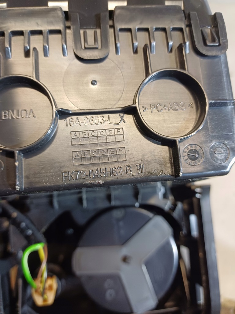 фото №5, Бардачок з usb land rover discovery sport l550 nr. fk72-045h62-b