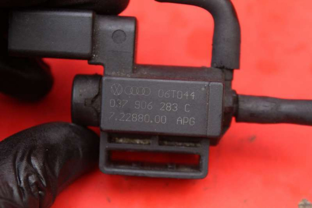 фото №6, Клапан вакуумa 037906283c vw golf 5 v plus 1.6 8v 102 km 03-09