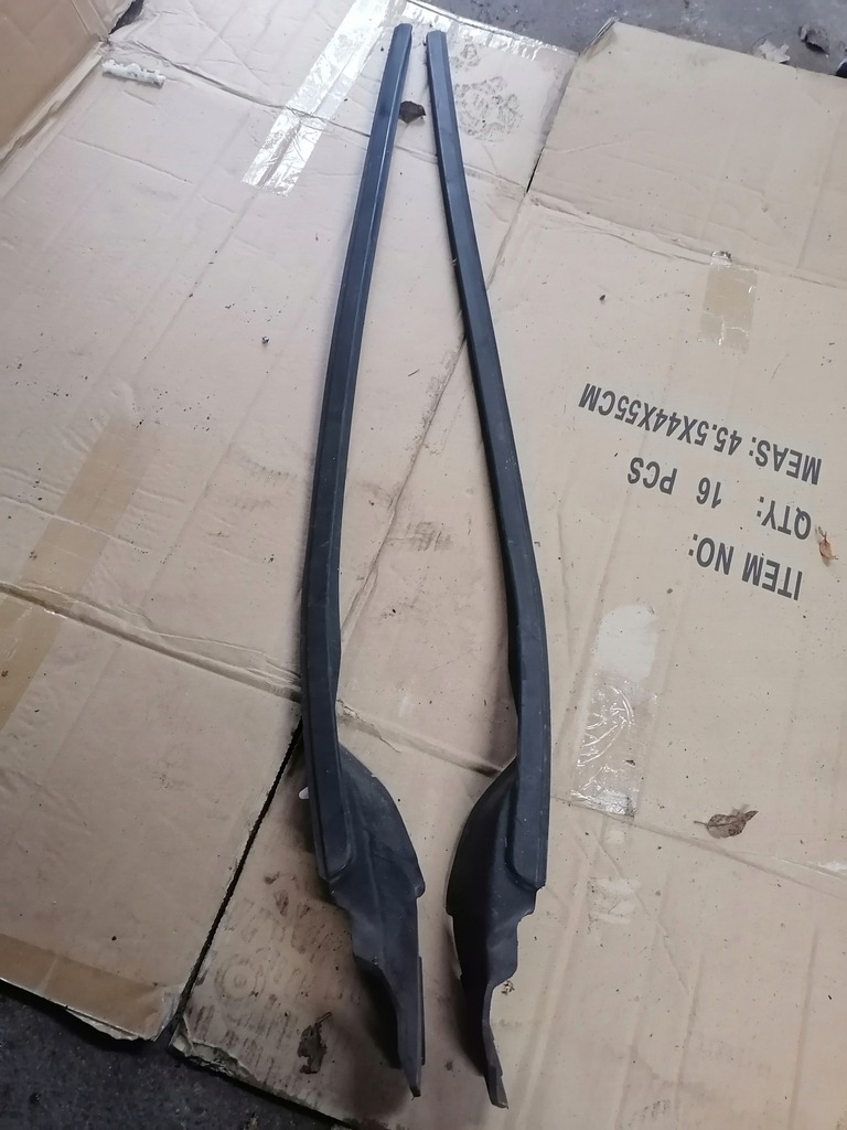 фото №1, Накладки стекло лобовое volvo v40 ii 17r