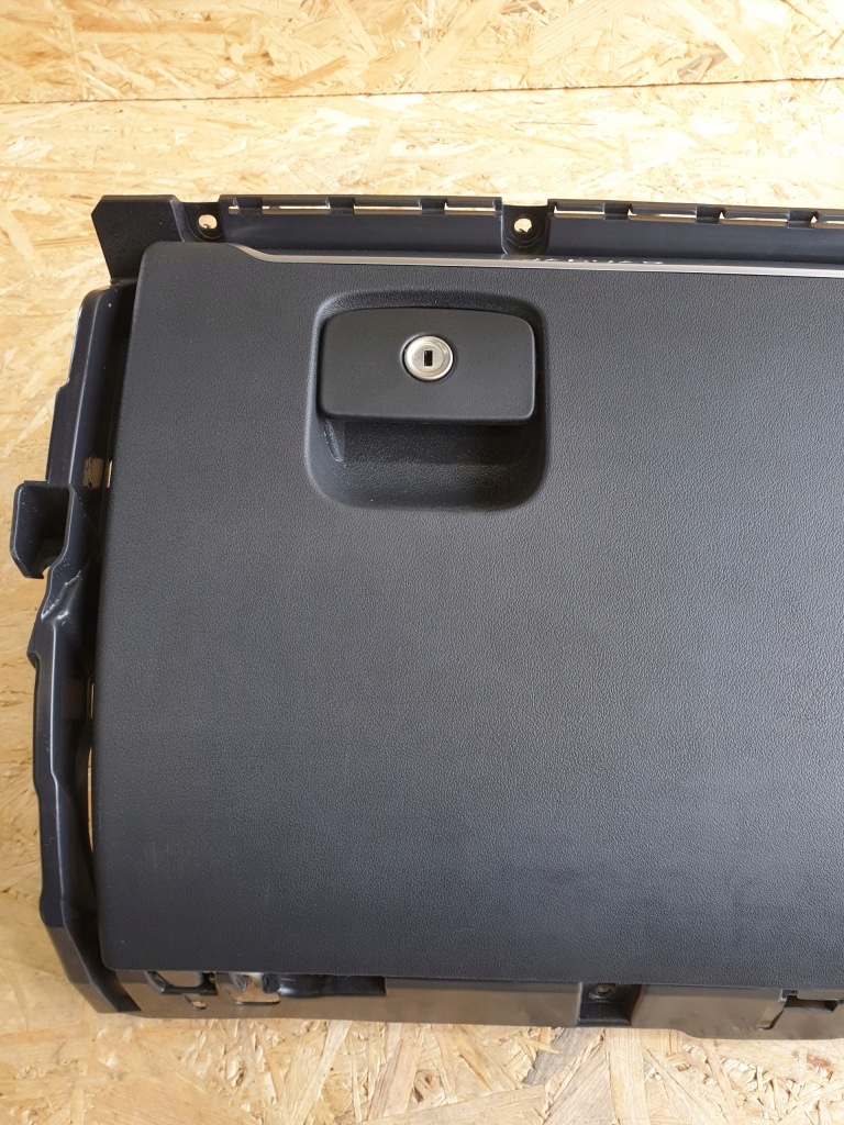 фото №3, Jaguar f pace бардачок пассажира