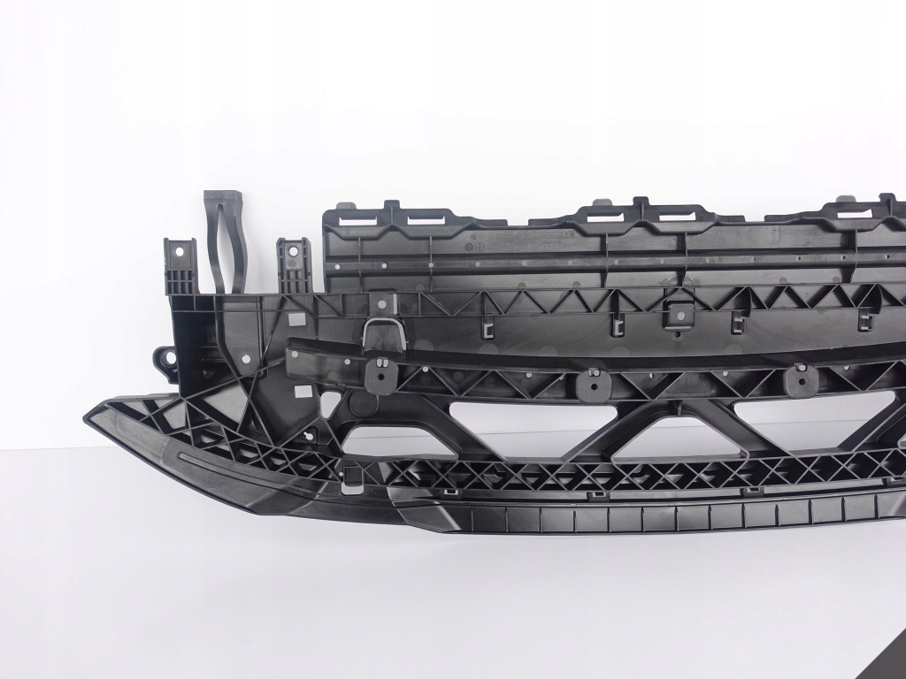 Porsche macan 95b 2 рестайлінг  21-24 підсилювач кронштейн накладка плита перед Ціна