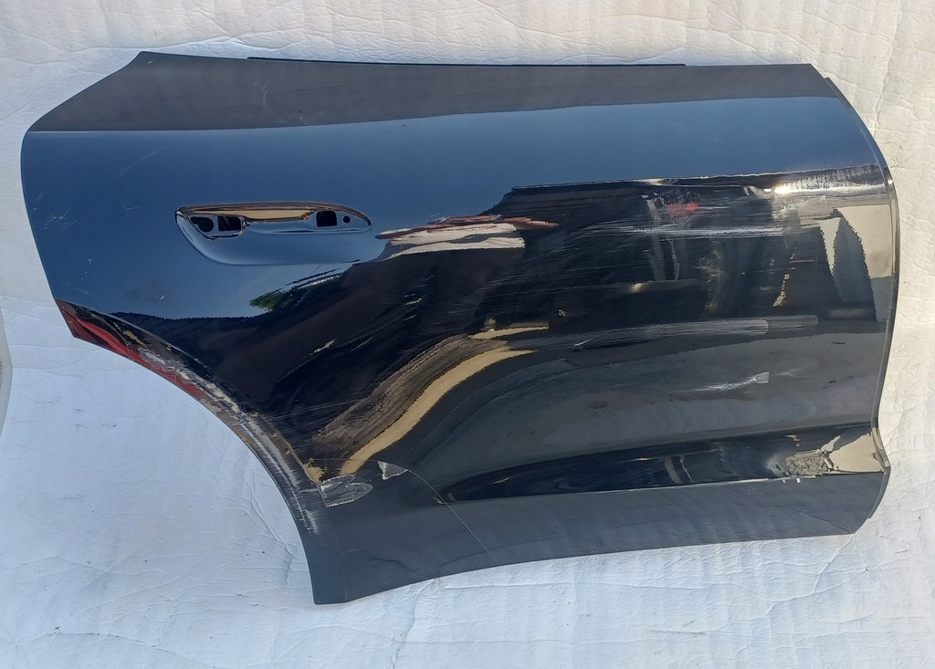 фото №1, Porsche taycan 9j1 дверь правое задняя задние