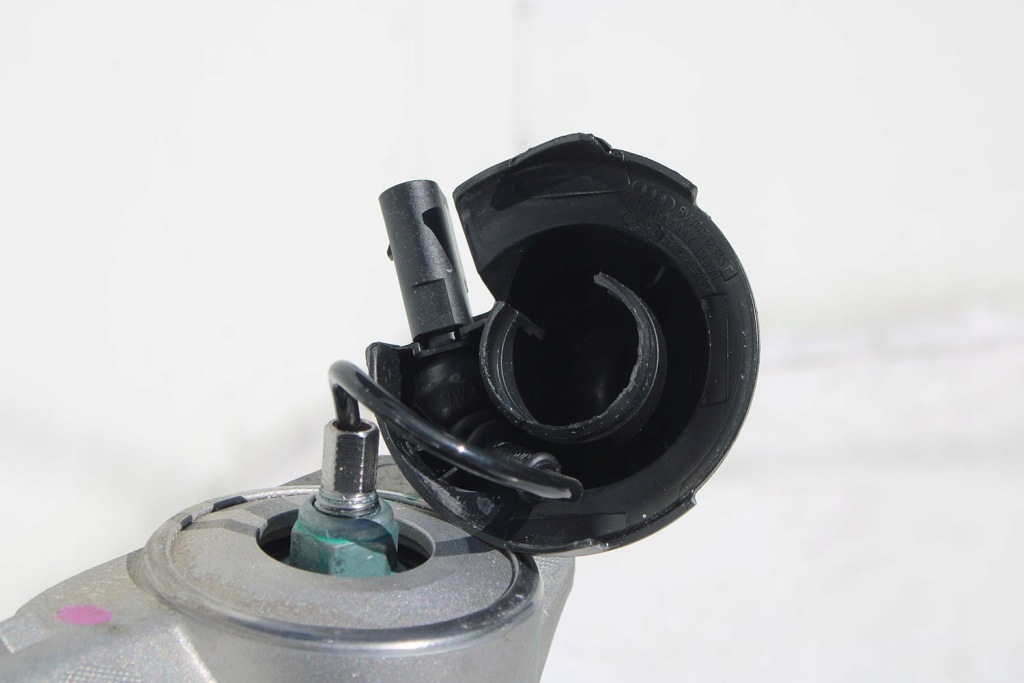 Audi e-tron амортизатор 4ke616025e 4ke 616 025 e задний  задний электрический etro Недорого