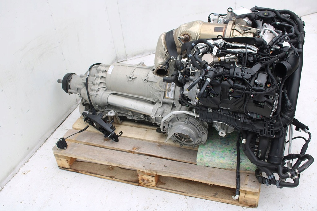 фото №15, Audi a4 a5 q5 двигатель 3.0 tfsi cwg бензин пробег 22 km километров cwgd a4