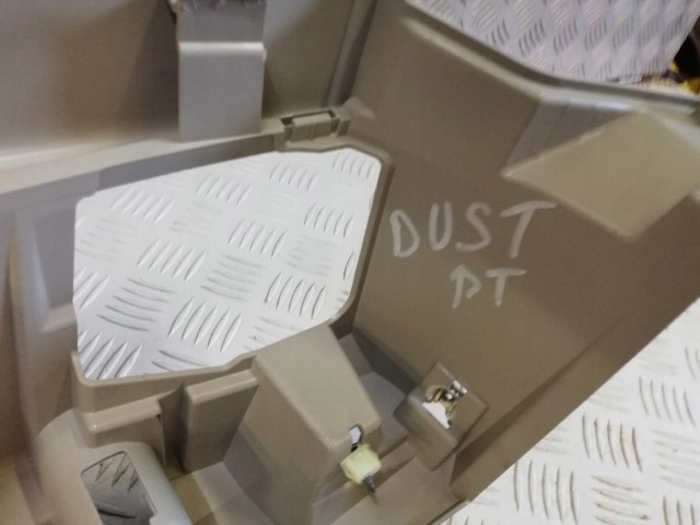 фото №5, Пластик защита стойка правая dacia duster ii