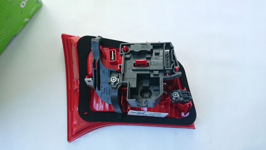 Фара led праві задній w кришці  audi a6 c6 рестайлінг  внутрішнього . Недорого