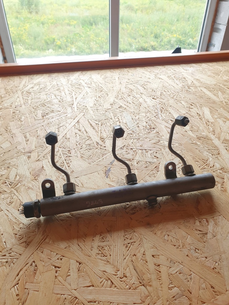 Mercedes cdi320 молдинг впрыскная в Украине