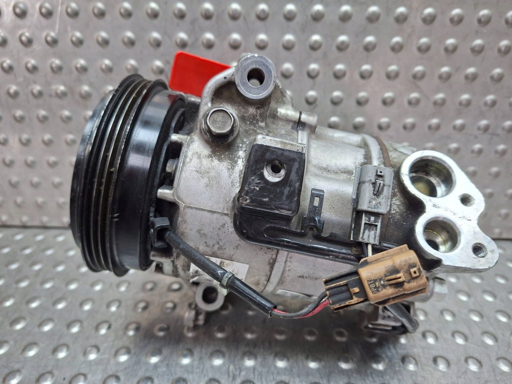 фото №1, Компрессор кондиционера 926006316r renault twingo iii 1.0 sce 2014-