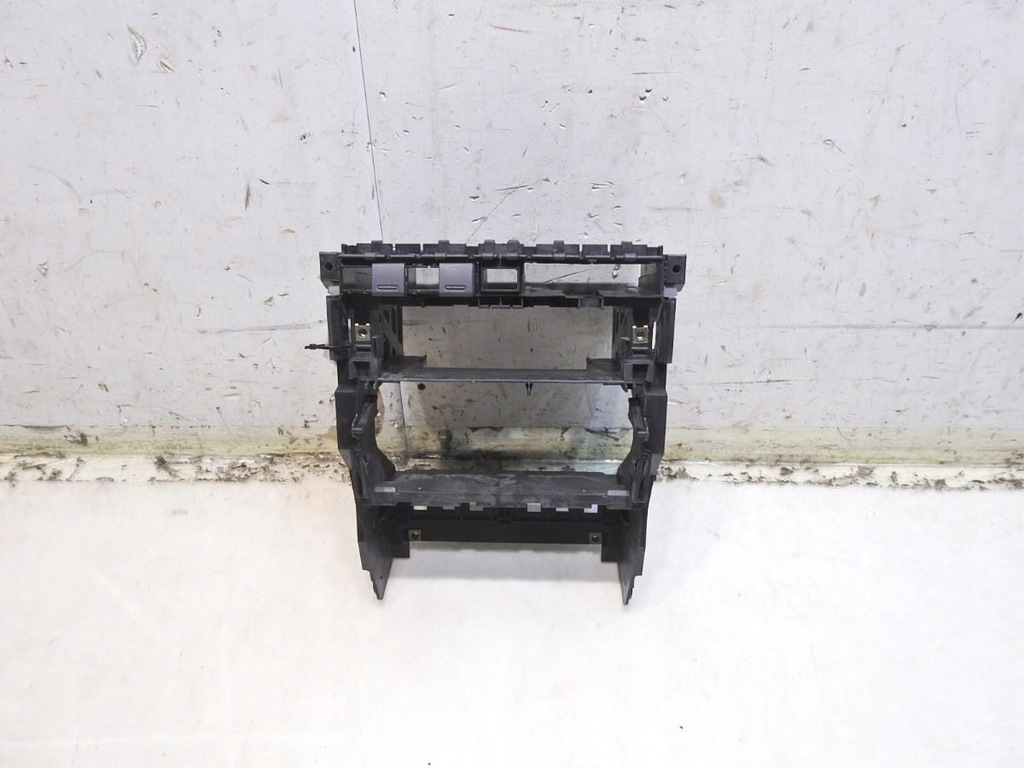 фото №1, Рамка каркас радио audi a4 b7 8e0858005e