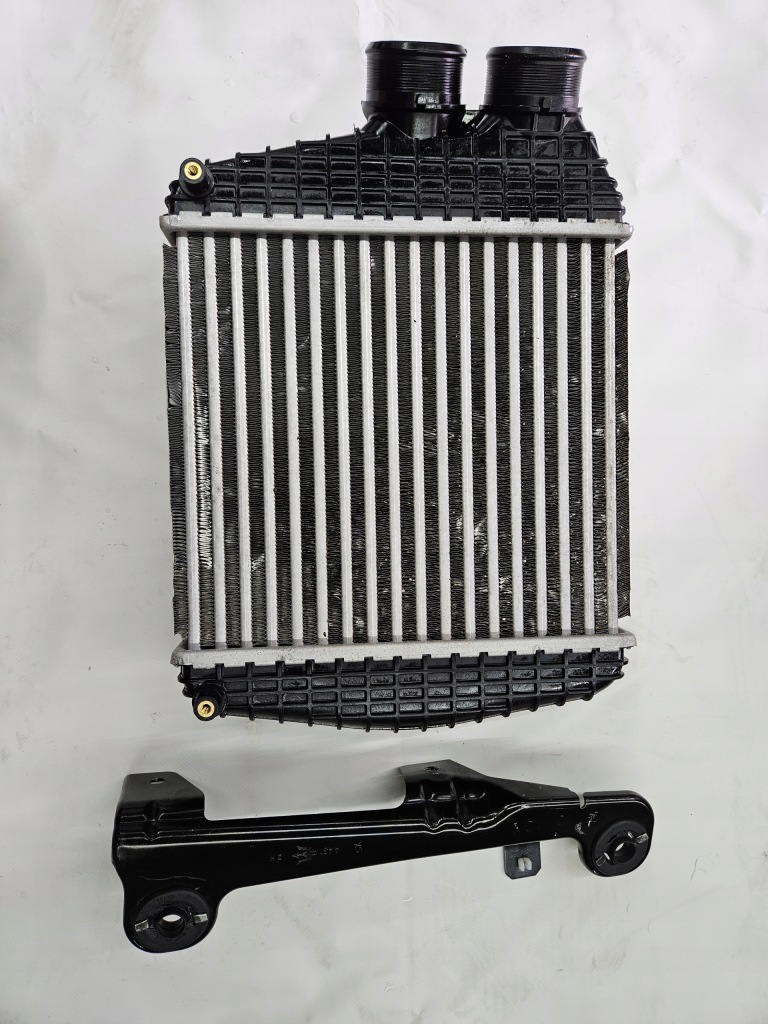 Радиатор интеркулер руль воздуха maserati levante m161 670109553 Доставка