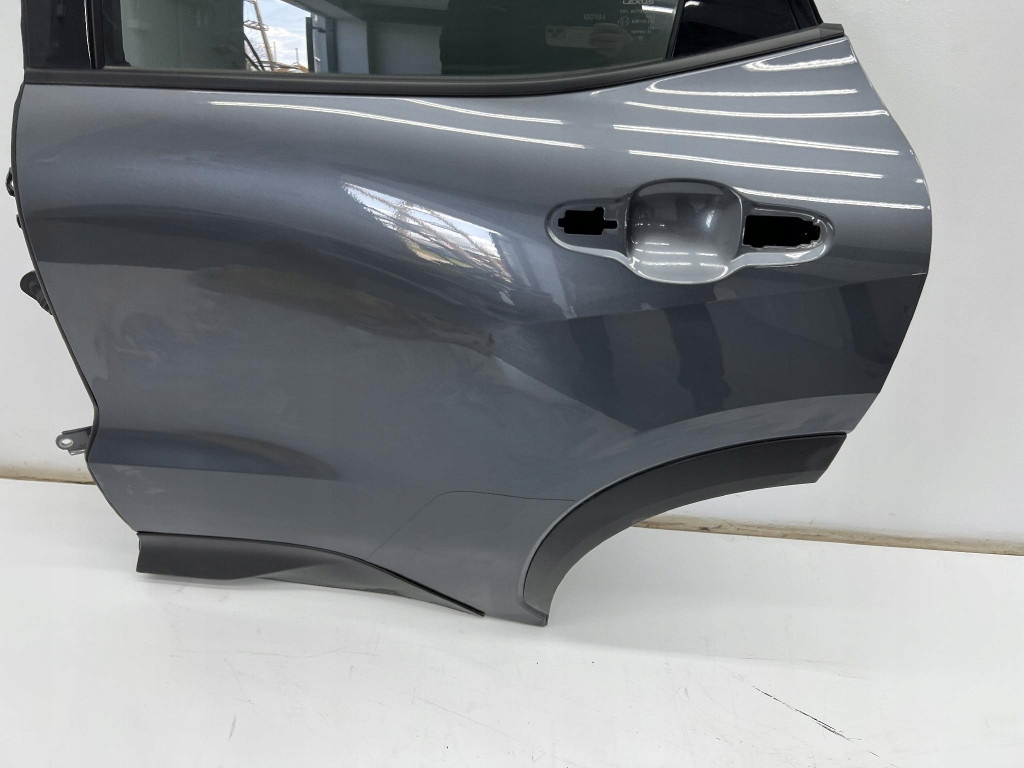 Lexus lbx 2024- дверь задняя левое задняя стекло 1l1 Доставка