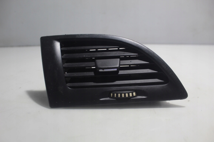 фото №1, Решётка обдув правая skoda roomster