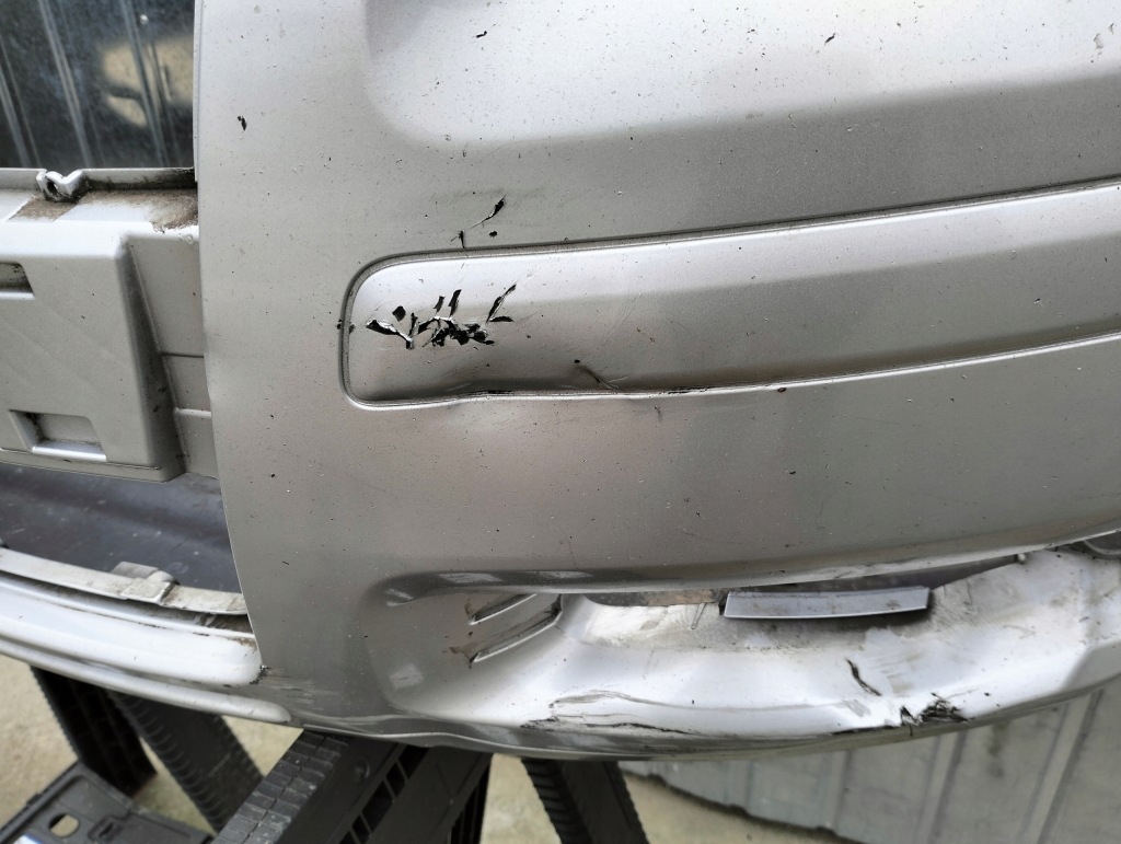 Бампер перед передний audi a3 8p 2005-2008 большой решётка радиатора ly7w Киев