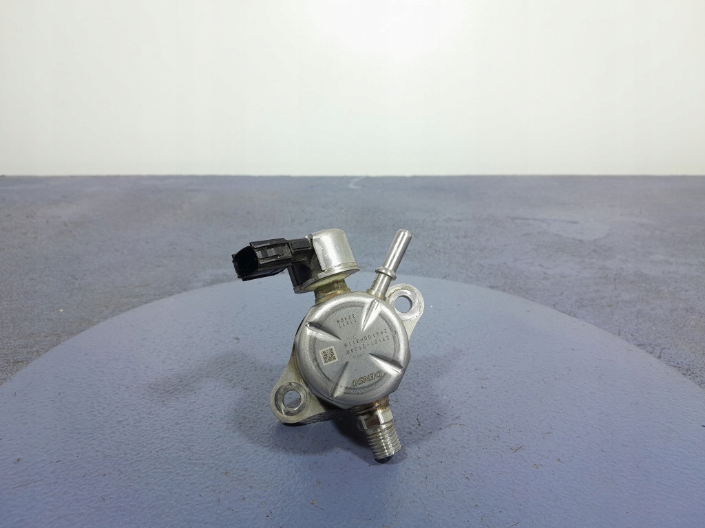 Купити Lexus ux 250h 2.0 152km насос паливна 23101-25040