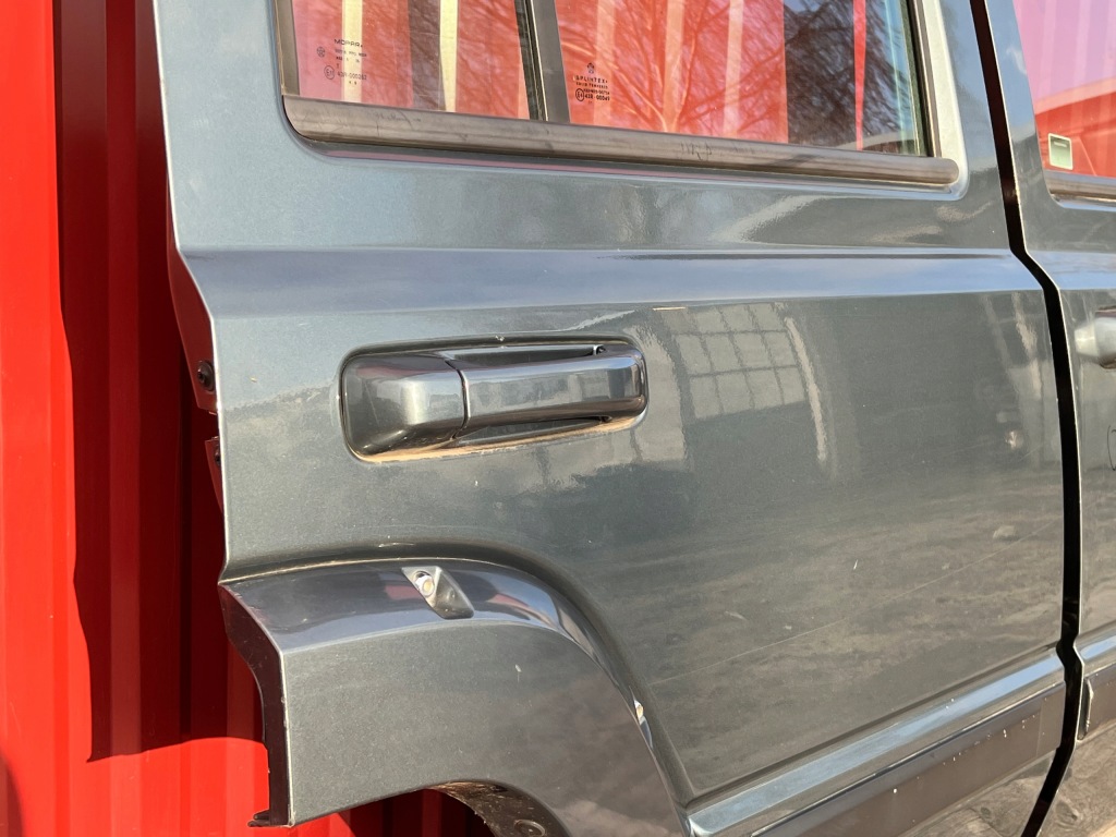 фото №5, Jeep commander xh xk дверь правый задняя оригинал ładne