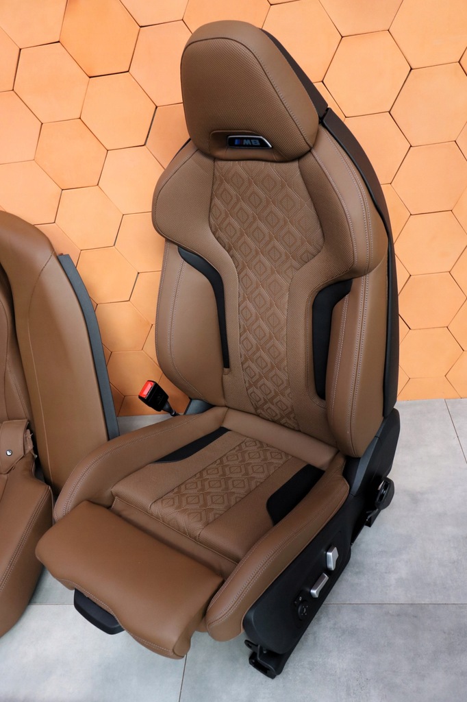 фото №10, Bmw m8 f93 8' g16 m-power салон сиденья вентиляция merino taruma 15 km !!!