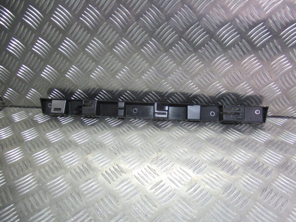 фото №1, Maseratii levante правий напрямна пороговий 670032820