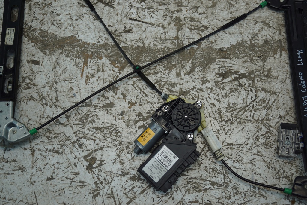 фото №5, Подъемник механизм стекло левый перед audi a4 b7 cabrio