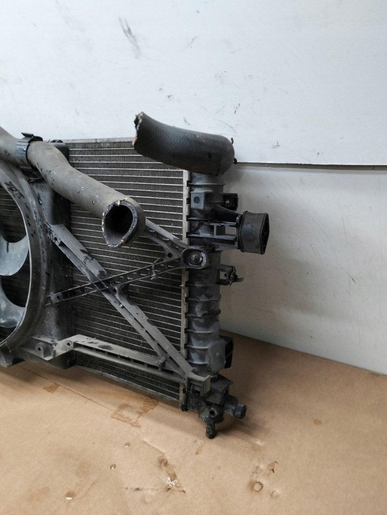 Радиатор воды вентилятор opel astra h 3 3 1.6 b Недорого