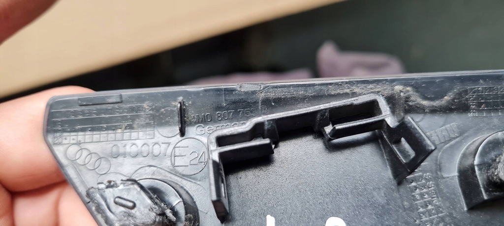 фото №11, Sq7 4m q7 заглушка бампера розпилювача ліва lz7s 4m0807753d