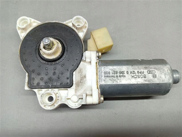 фото №4, Kk моторчик стекло правый mercedes w209 a2308200942