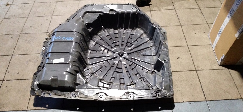 фото №9, Renault talisman sedan пол поддон багажника 745143090r