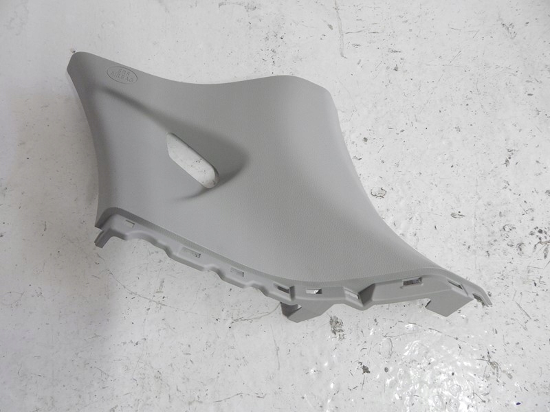 фото №1, Пластик багажника правий toyota yaris iv 20-23