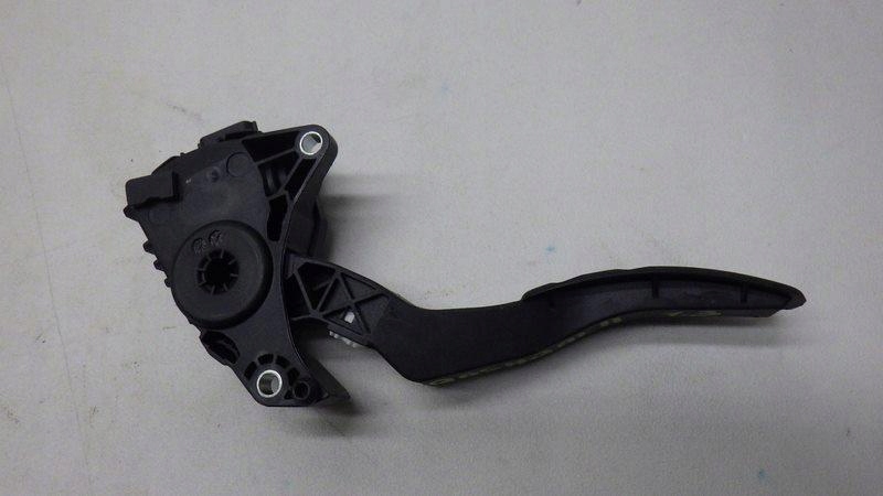 фото №1, Педаль газа потенциометр nissan qashqai ii j11 1.3