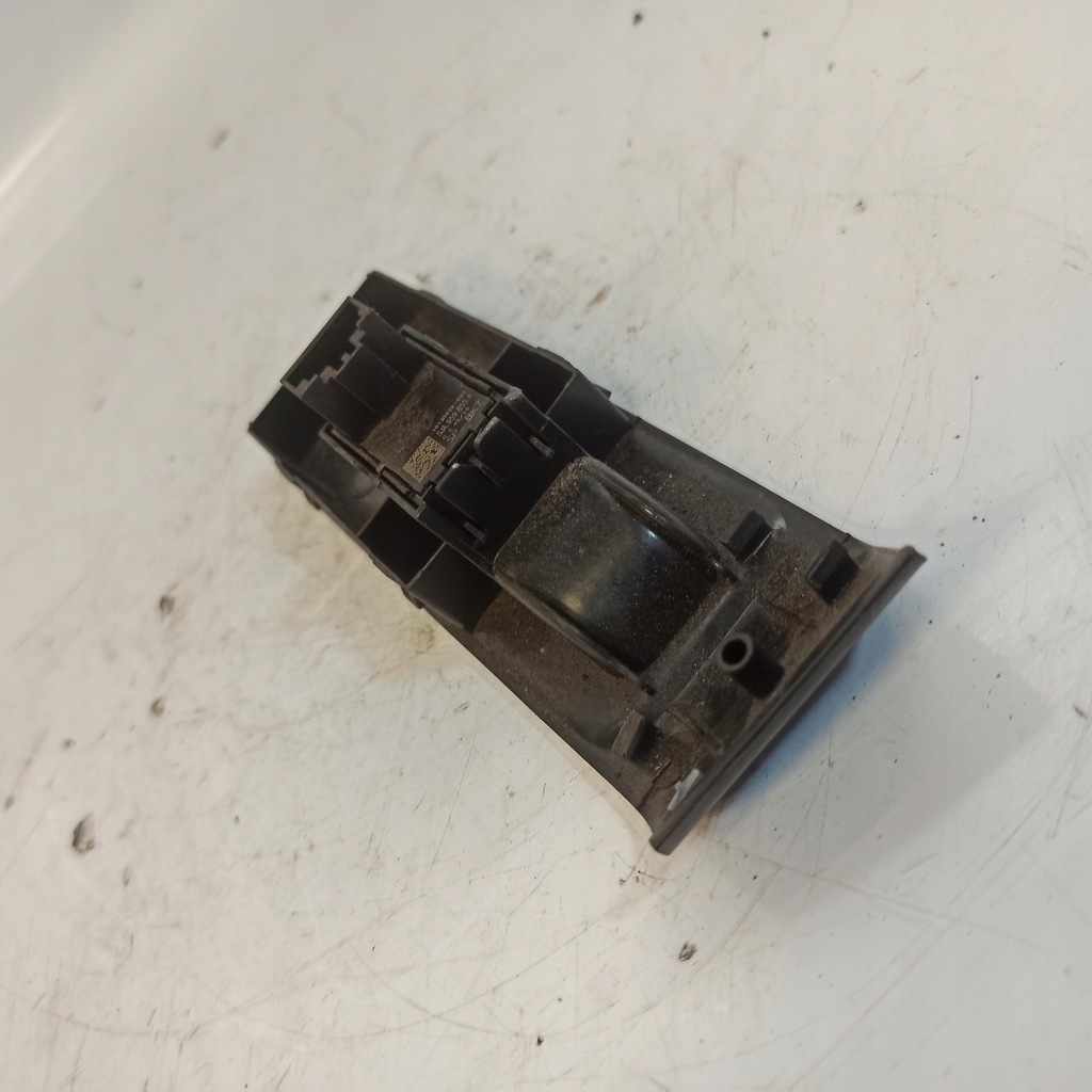 фото №14, Skoda fabia iii панель перемикач вікон правий перед 6v1867172 5ja959855a