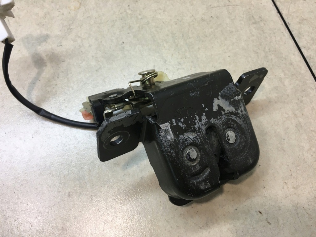 фото №5, Замок кришки багажника kia carens ii