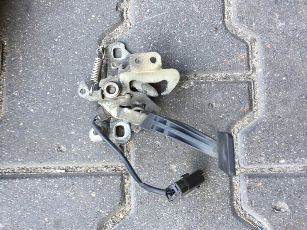 фото №1, Citroen ds5 2011- замок капот eu