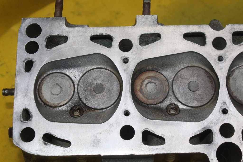 Головка vw transporter t4 2.0 b 8v aac 044103373d Оригінал