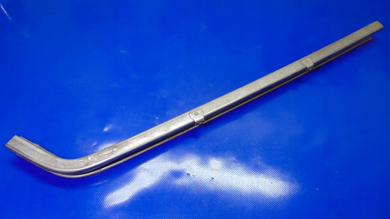 фото №1, Направляющая направляющая дверь левая vw caddy iii lift 10+