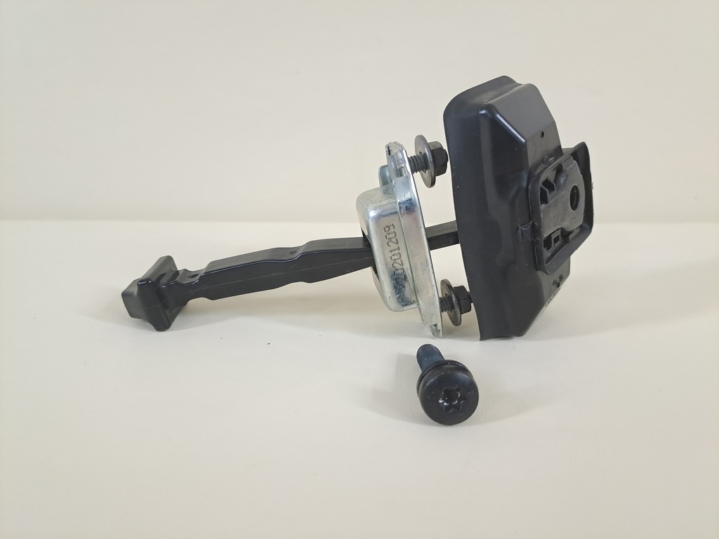 фото №1, Dacia sandero iii stepway 21 ограничитель дверь задняя