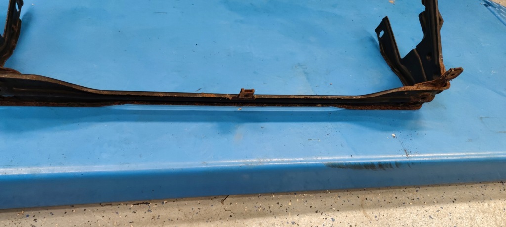 фото №5, Mercedes w221 pas нижний усилитель передний кронштейн радиатора