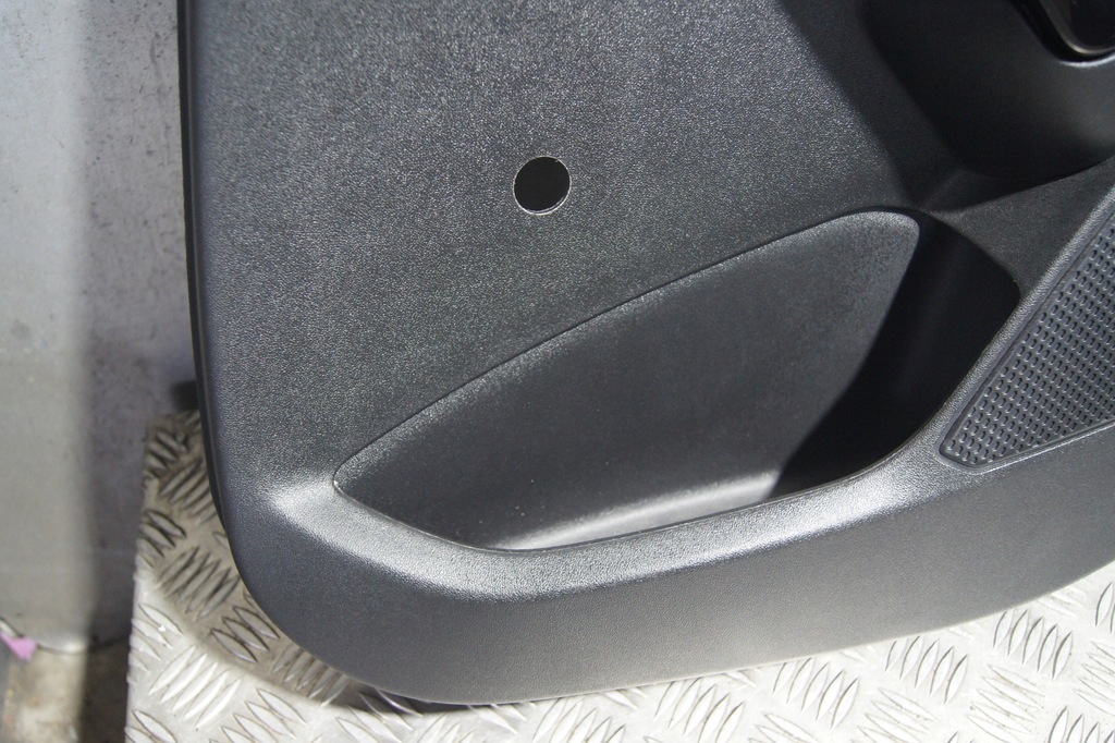 фото №7, Обшивка дверь правый задняя peugeot 208 i 96763547zd