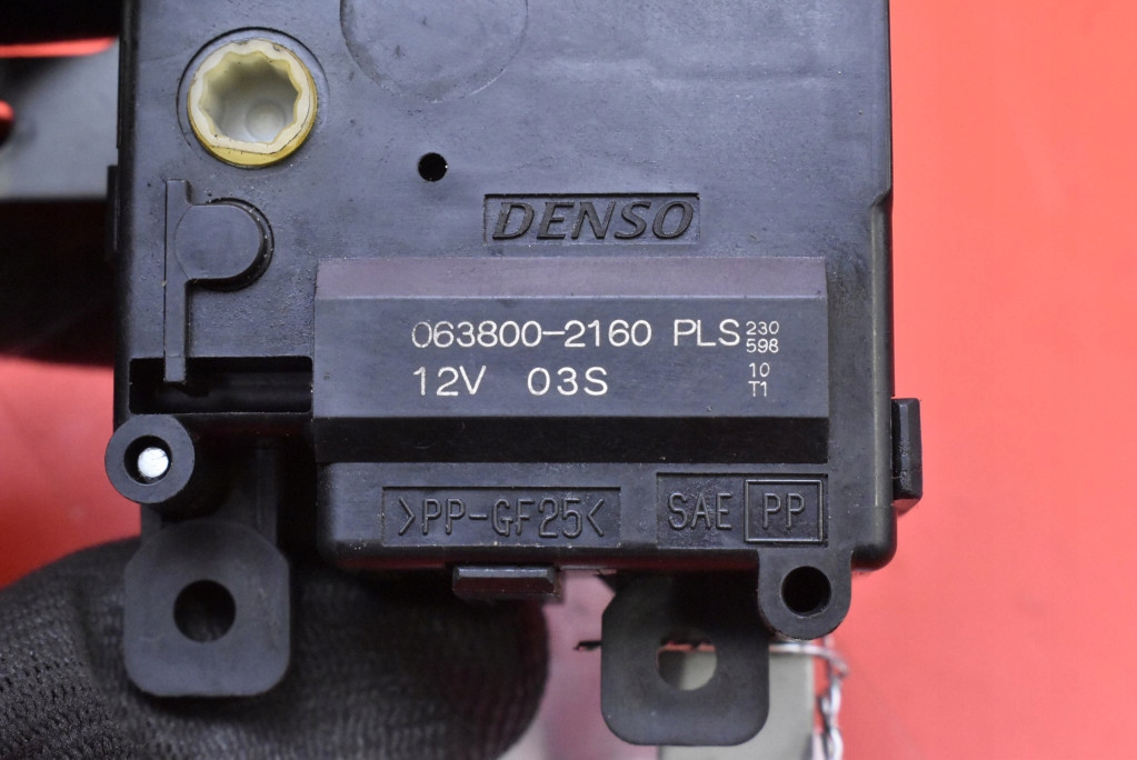 фото №7, Моторчик отопителя 063800-2160 toyota auris ii e18 1.6 valvematic 112 km