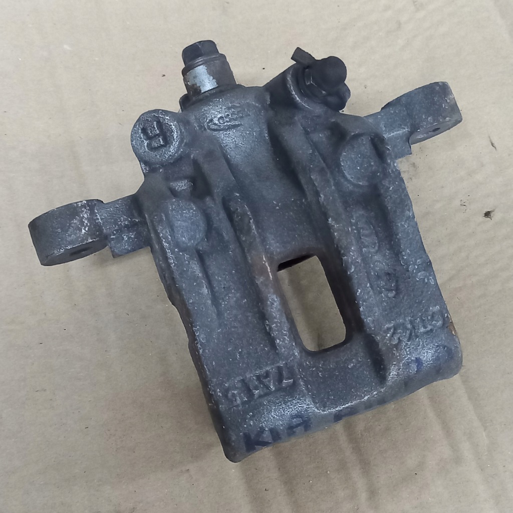 фото №1, Kia rio суппорт тормозной правый перед